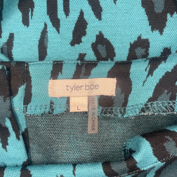 Tyler Boe Blue and Black Cheetah Sweater - Size Large - Picture 4 of 8